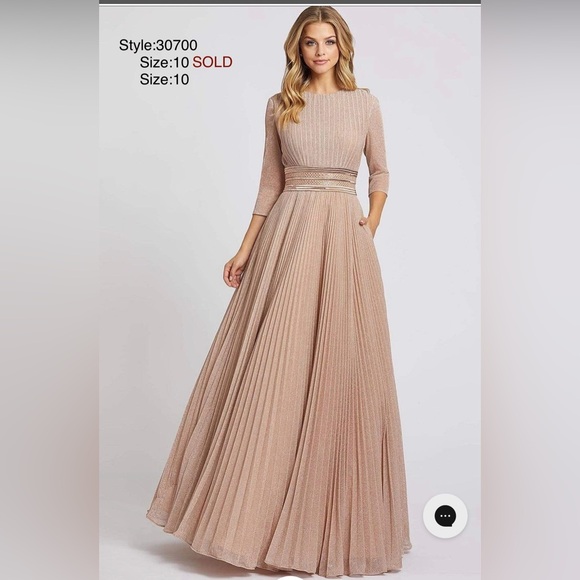 Mac Duggal Dresses & Skirts - 3/4 sleeve ballgown